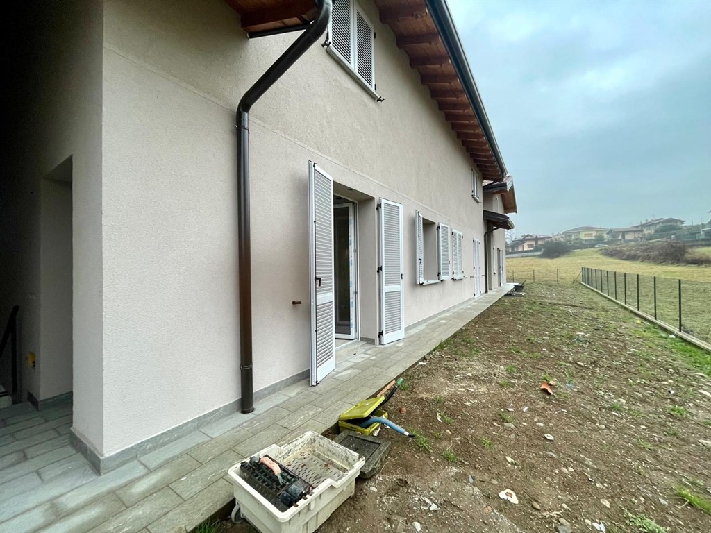 dvr1180 - nuovissima panoramica villetta di 3 locali - doppi servizi - doppio box - 2 posti auto scoperti
