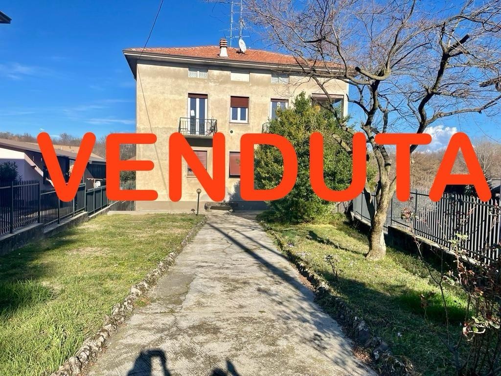 smr110 - in casa singola quadrifamigliare, ampio quadrilocale doppio box, giardino e solaio uso ripostiglio