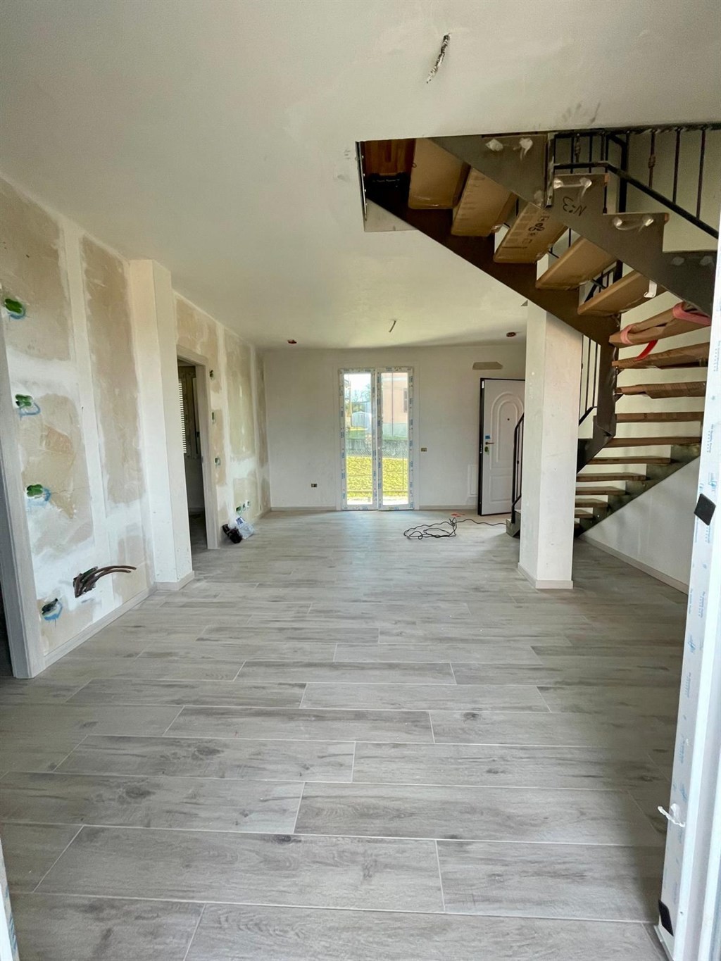 dvr1180 - nupvissima panoramoca villetta di 3 locali - doppi servizi - doppio box - 2 posti auto scoperti